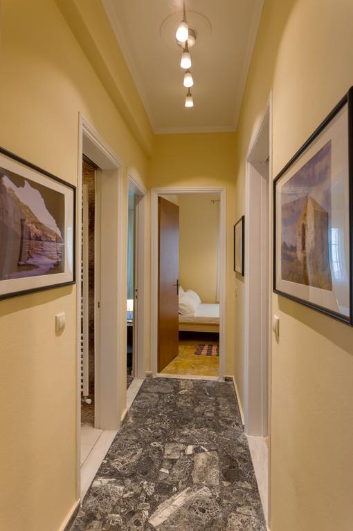 Metropolis Apartment - 150M From St Marcus Square, By Zantewize Luaran gambar